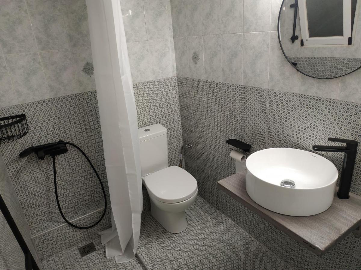 Cozy Apartment Near Metro Station Agia Marina Афіни Екстер'єр фото