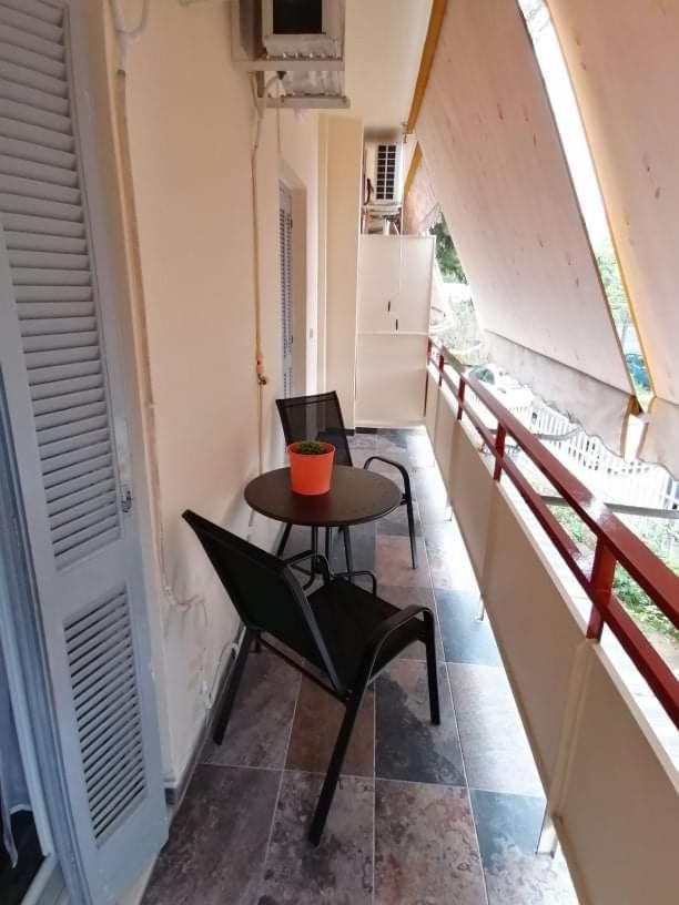 Cozy Apartment Near Metro Station Agia Marina Афіни Екстер'єр фото