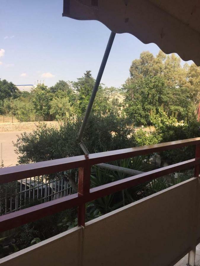 Cozy Apartment Near Metro Station Agia Marina Афіни Екстер'єр фото